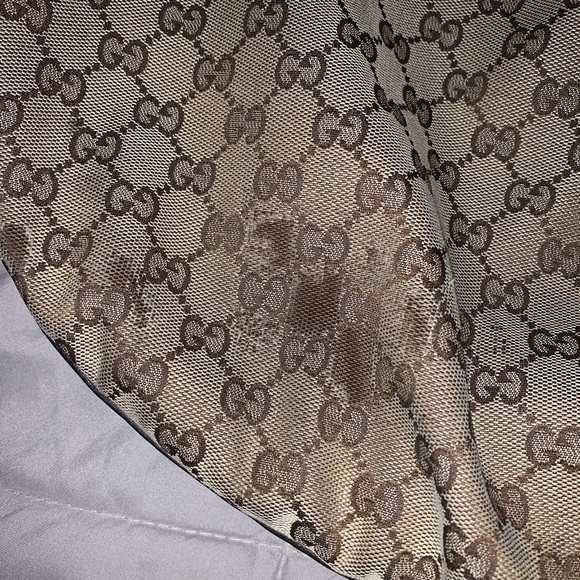 Authentic Gucci bag - Picture 4 of 7
